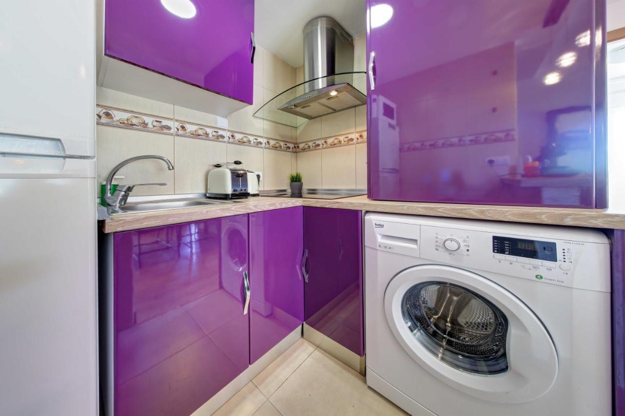 Apartament Pau Casals, 2 Min Walk From The Sea & Sea View Lloret de Mar Extérieur photo