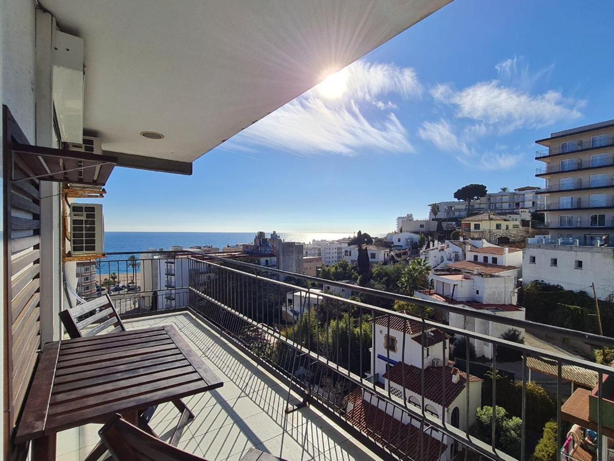 Apartament Pau Casals, 2 Min Walk From The Sea & Sea View Lloret de Mar Extérieur photo